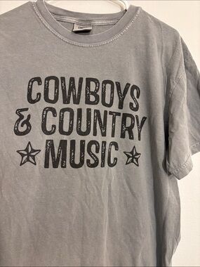 Comfort Colors Gray 'Cowboys & Country Music' Graphic Tee